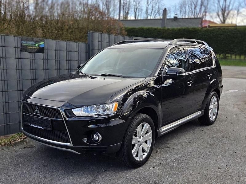 Gebraucht Mitsubishi Outlander 177 PS (130 kW) 2011 Schwarz SUV
