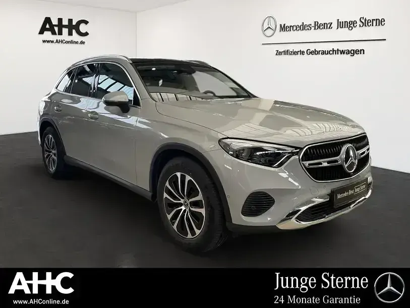 Gebraucht Mercedes GLC220 197 PS (144 kW) 2024 Grau SUV