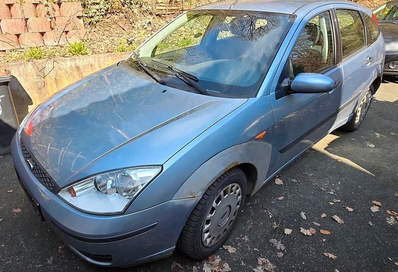 Gebraucht Ford Focus Ghia 116 PS (85 kW) 2004 Blau Limousine