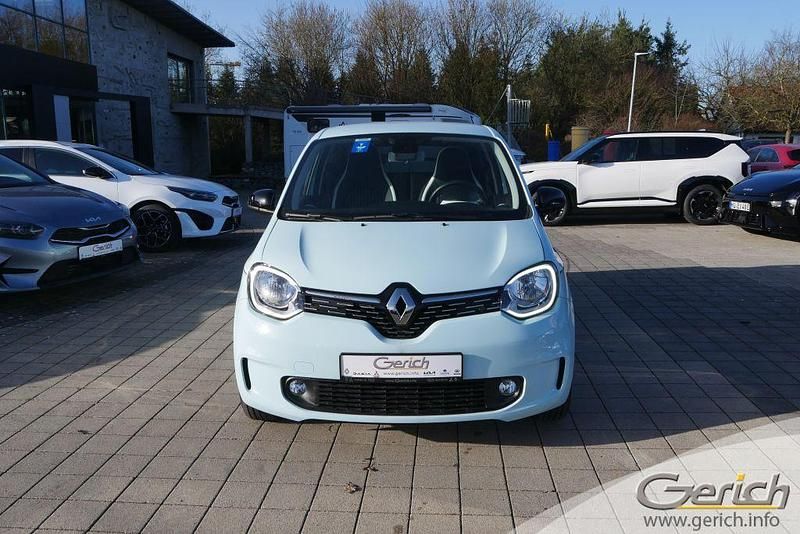 Gebraucht Renault Twingo Techno 60 kW (82 PS) 2023 Pastellblau Kleinwagen