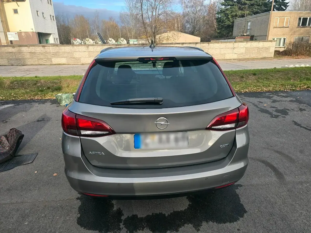 Gebraucht Opel Astra 95 PS (69 kW) 2017 Grau Kombi