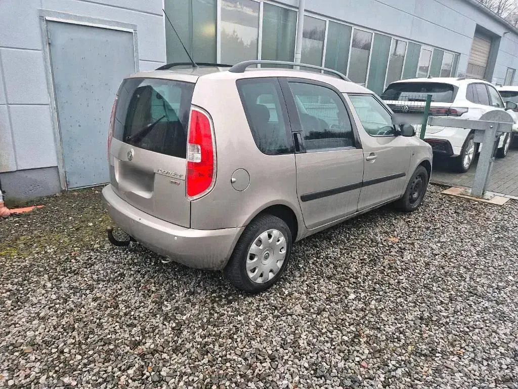 Gebraucht Skoda Roomster 69 PS (50 kW) 2009 Andere farben Van / Kleinbus