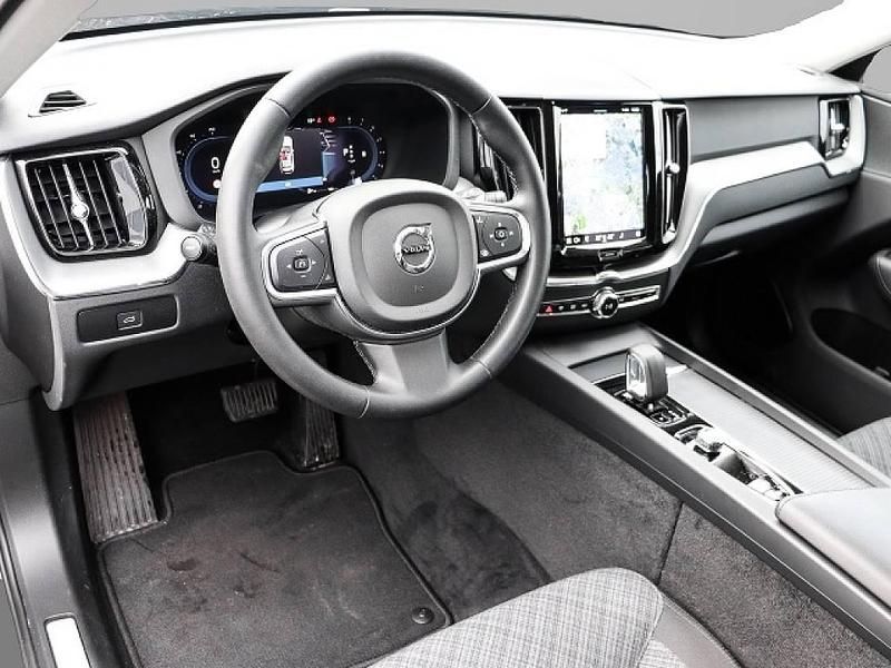 Usata Volvo XC60 Core 197 CV (144 kW) 2023 Grigio SUV