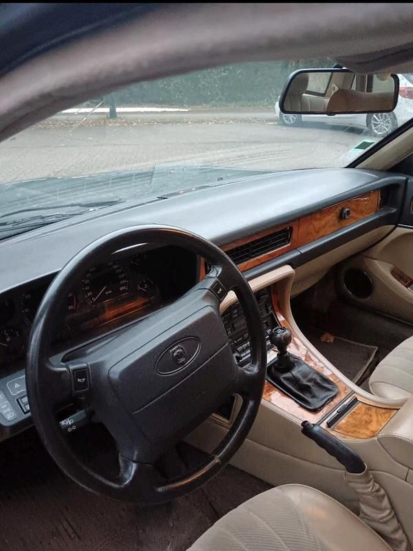 Gebraucht Jaguar XJ40 199 PS (146 kW) 1992 Grau Limousine