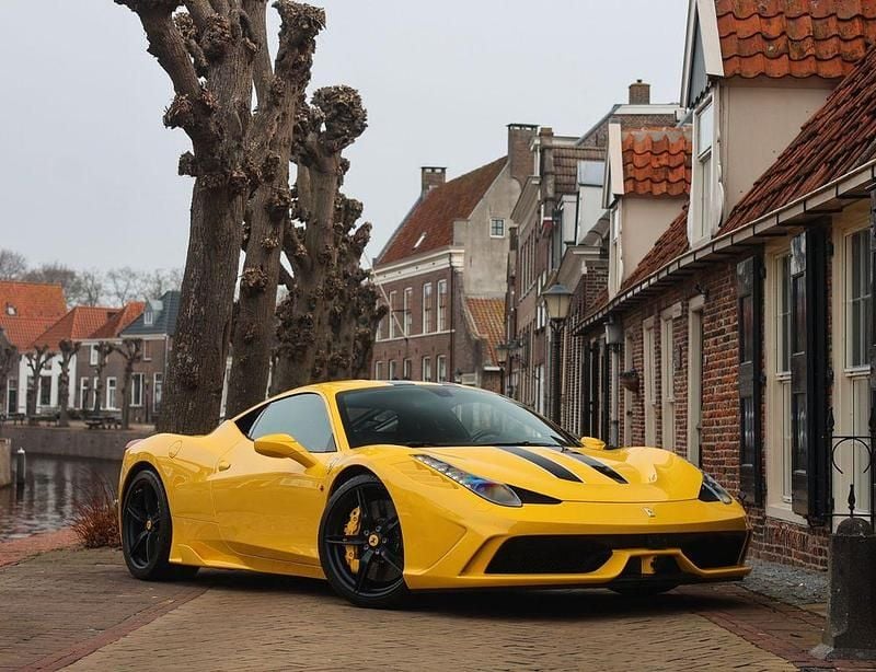 Gebraucht Ferrari 458 605 PS (444 kW) 2015 Gelb