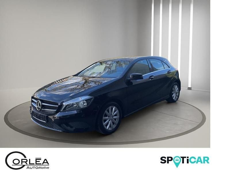 Käytetty Mercedes A180 122 HP (89 kW) 2014 Sedan