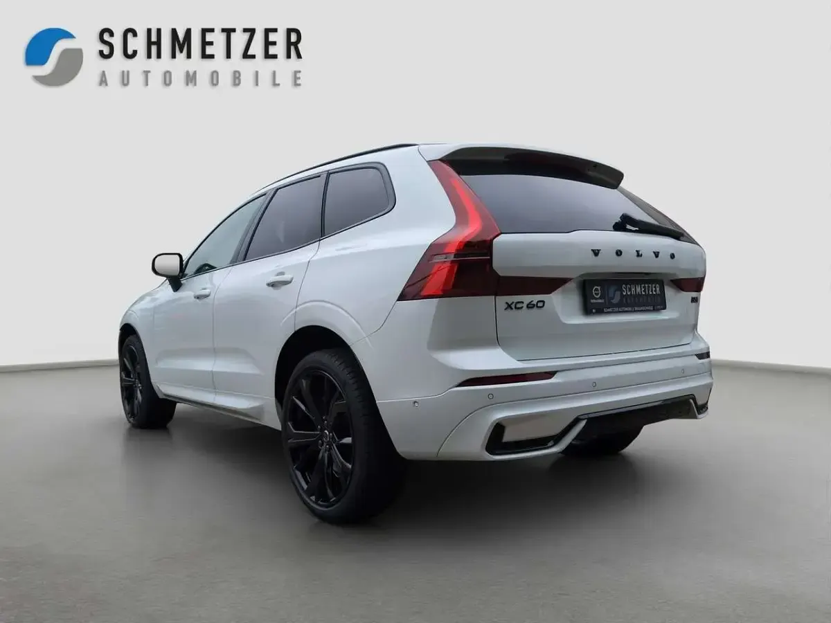 Gebraucht Volvo XC60 Ultra 250 PS (183 kW) 2026 Crystal white SUV