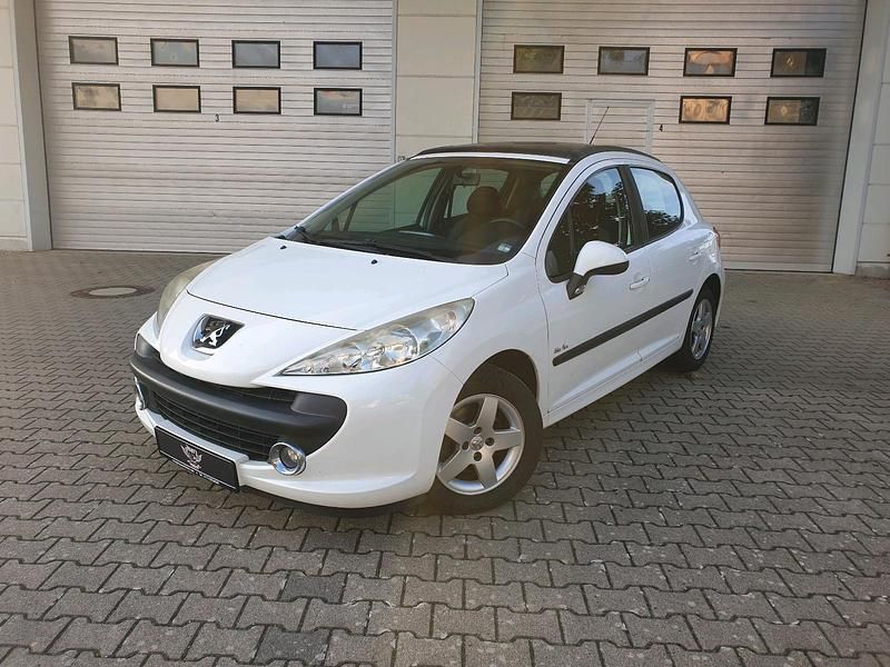 Weiß Gebraucht 2008 Peugeot 207 Kleinwagen | 1.500 € (Fairer Preis) - Bild 1/4