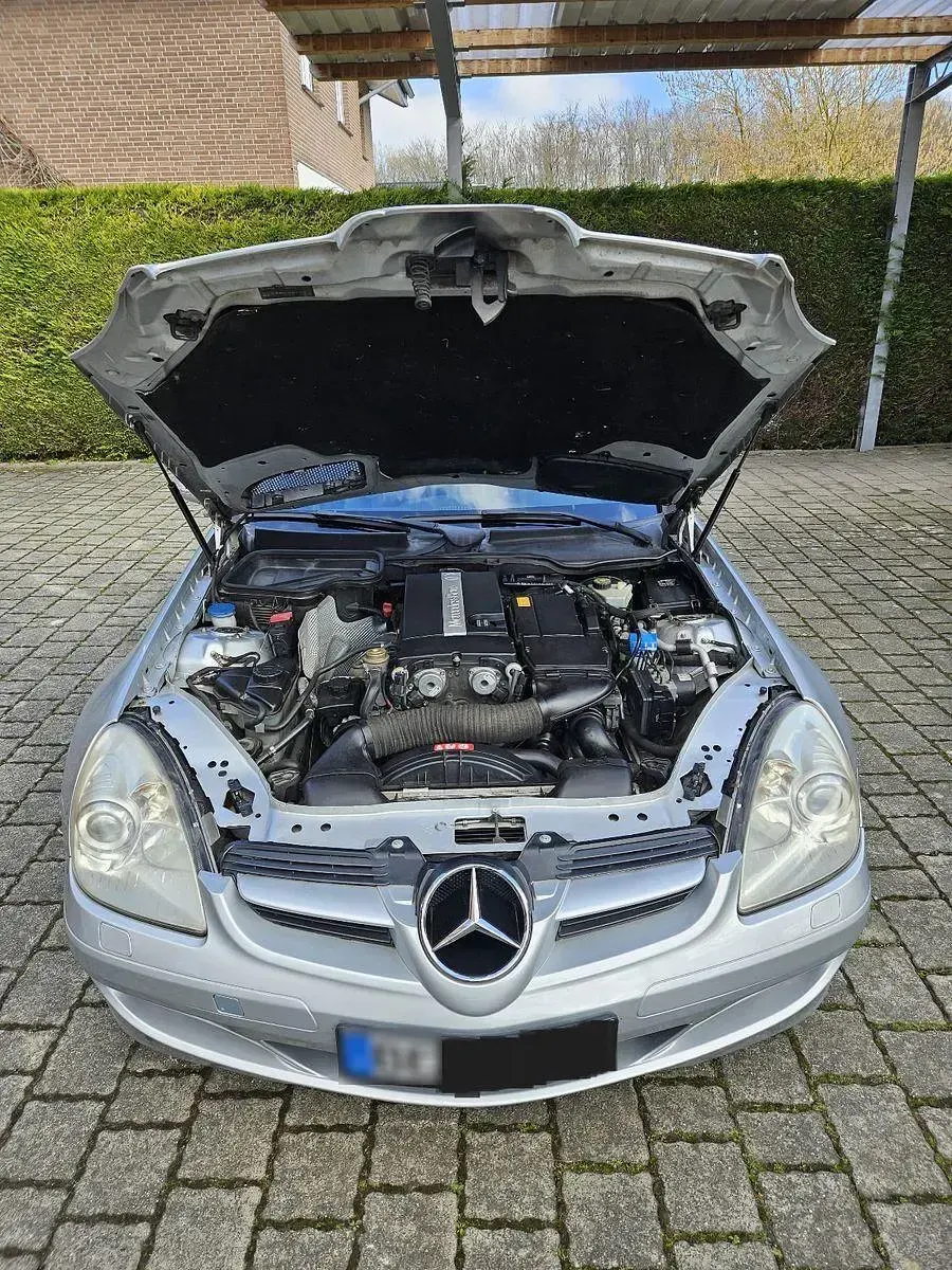 Gebraucht Mercedes SLK200 163 PS (119 kW) 2004 Silber Cabrio