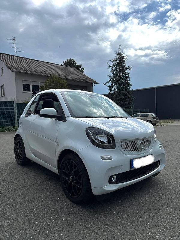 Gebraucht 2017 Smart ForTwo Cabrio Cabrio | 11.000 € (Fairer Preis) - Bild 1/4