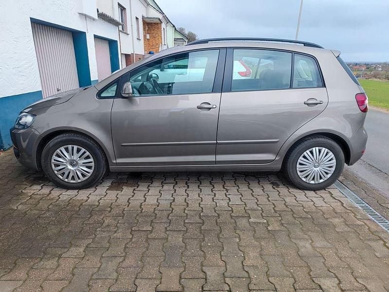 Gebraucht VW Golf Plus Cross 122 PS (89 kW) 2009 Van / Kleinbus