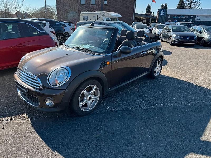 Braun Gebraucht 2011 Mini One Cabriolet Cabrio | 5.900 € (Guter Preis) - Bild 1/4