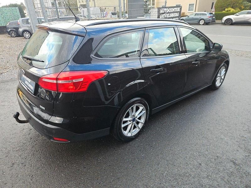 Usata Ford Focus 101 CV (74 kW) 2017 Nero Station wagon