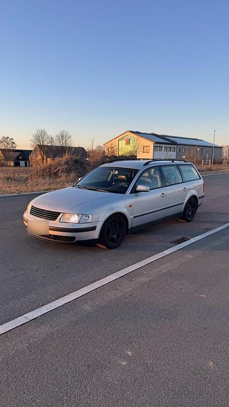 Gebraucht VW Passat 150 PS (110 kW) 2000 Silber Kombi