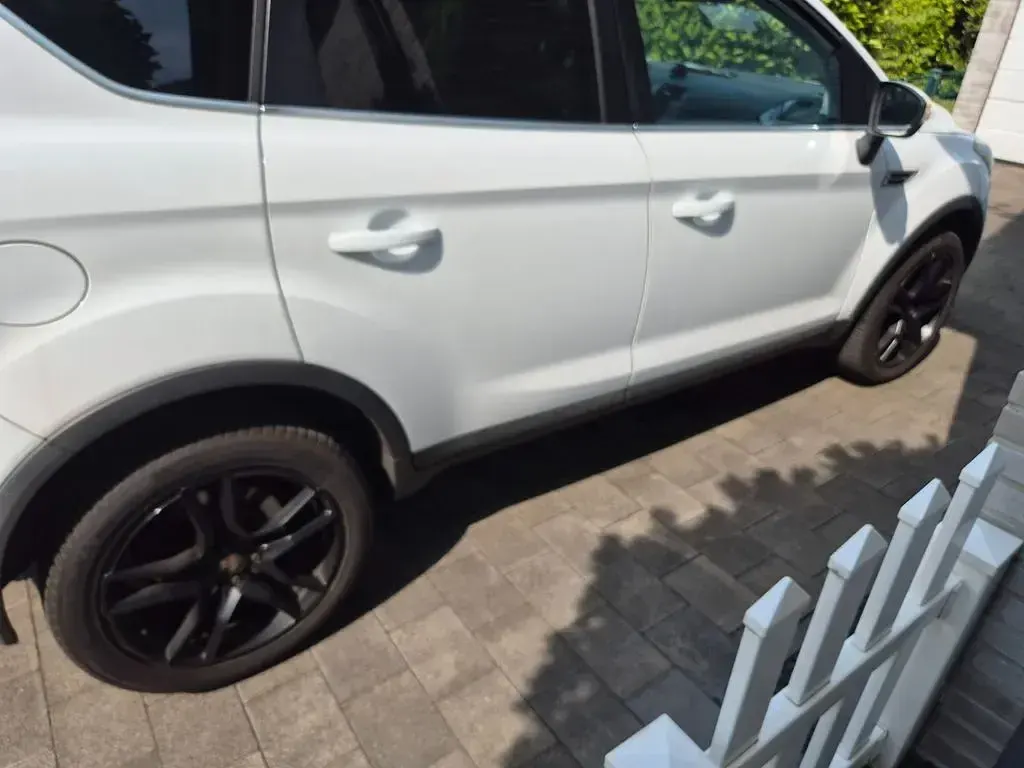 Gebraucht Ford Kuga Titanium 136 PS (100 kW) 2009 Weiß SUV