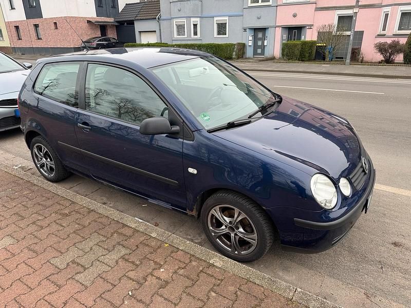Gebraucht VW Polo 65 PS (47 kW) 2003 Blau Kleinwagen