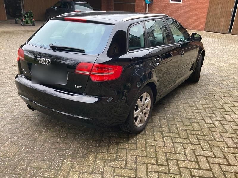 Second-hand Audi A3 125 CP (91 kW) 2009 Negru Hatchback