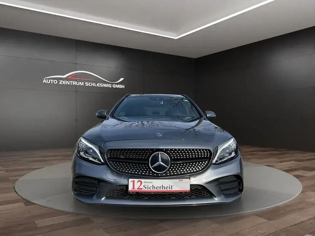 Gebraucht Mercedes C300 AMG 245 PS (180 kW) 2019 Grau Limousine