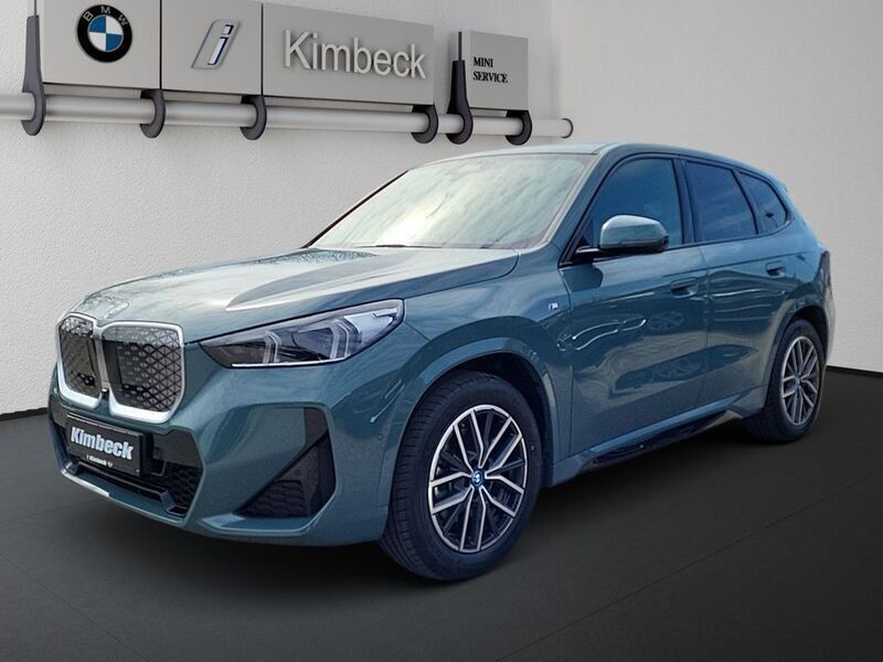 Cape york grün metallic Gebraucht 2024 BMW iX1 M Sport SUV | 47.990 € (Etwas zu teuer) - Bild 1/4