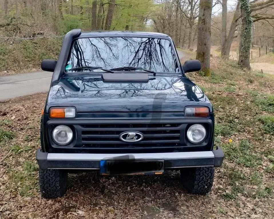 Gebraucht Lada niva 83 PS (61 kW) 2017 SUV