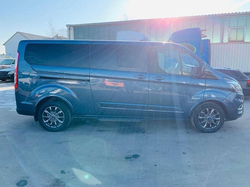 Gebraucht Ford Transit Custom 150 PS (110 kW) 2020 Chromablau metallic Van / Kleinbus