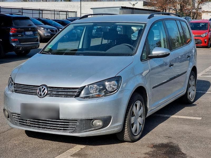 Gebraucht VW Touran 140 PS (102 kW) 2014 Silber Van / Kleinbus