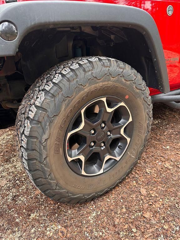 Gebraucht Jeep Wrangler Rubicon 284 PS (208 kW) 2018 Rot SUV