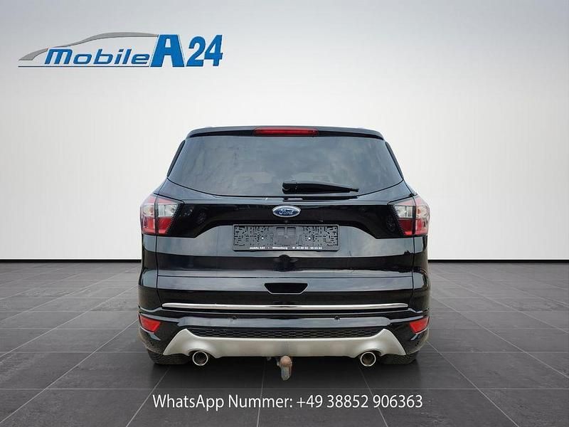Gebraucht Ford Kuga Vignale 179 PS (131 kW) 2017 Schwarz SUV