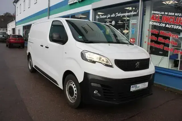 Gebraucht Peugeot Expert 120 PS (88 kW) 2023 Weiss Van