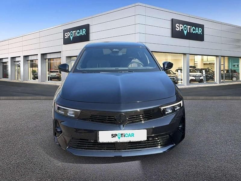 Gebraucht Opel Astra 131 PS (96 kW) 2024 Schwarz Kleinwagen