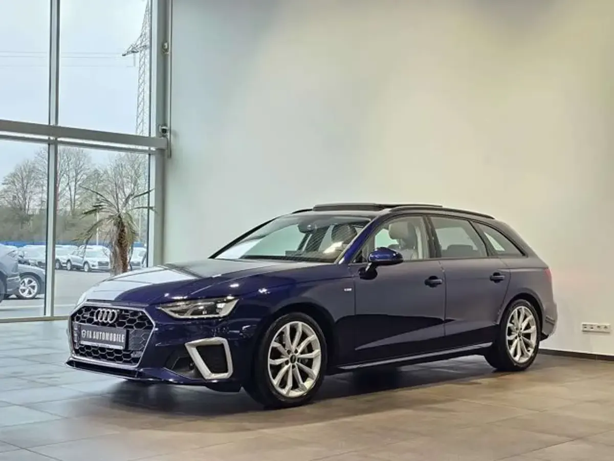 Gebraucht Audi A4 S-Line 204 PS (150 kW) 2023 Blau (metallic) Kombi