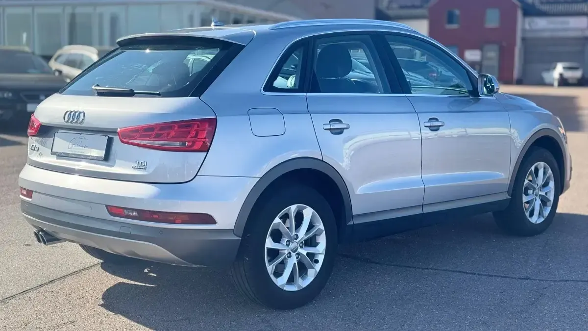 Gebraucht Audi Q3 Design 150 PS (110 kW) 2017 Silber SUV