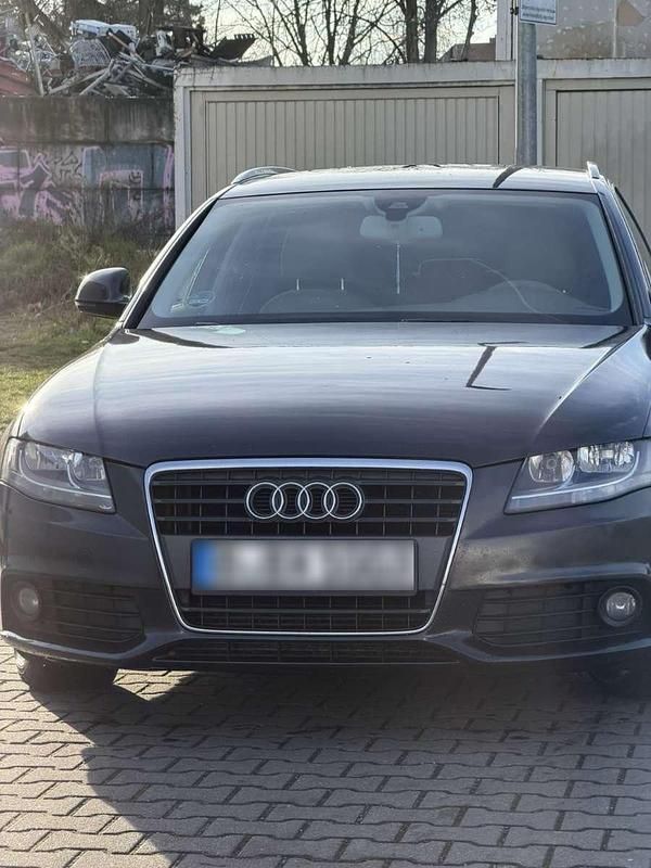 Używany Audi A4 190 KM (139 kW) 2010 Niebieski Kombi