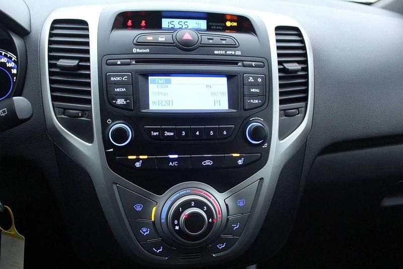 Gebraucht Hyundai ix20 90 PS (66 kW) 2017 Schwarz Kleinwagen