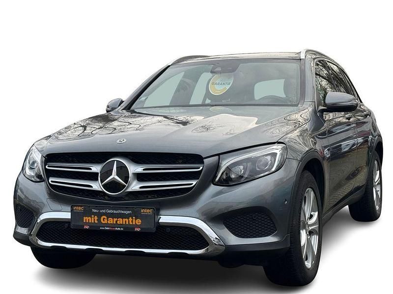 Grau Gebraucht 2017 Mercedes GLC220 SUV | 23.280 € (Guter Preis) - Bild 1/4
