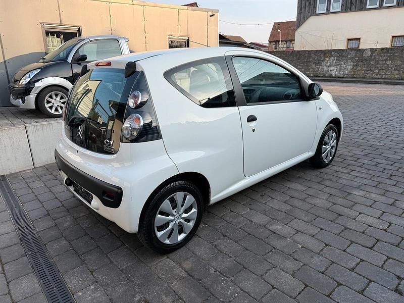 Gebraucht Citroën C1 68 PS (50 kW) 2010 Weiß Kleinwagen