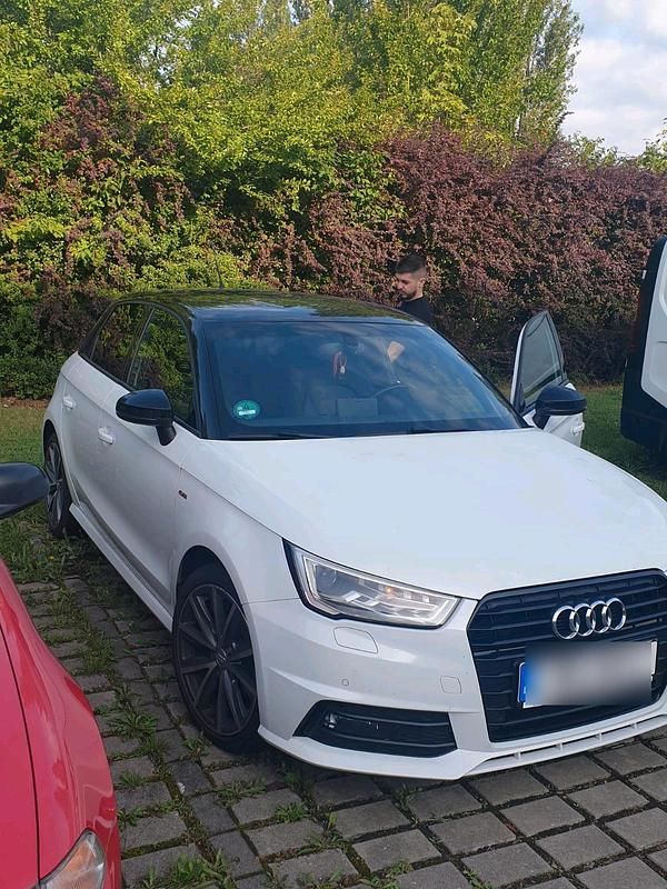 Weiß Gebraucht 2017 Audi A1 Sportback Kleinwagen | 10.500 € - Bild 1/4