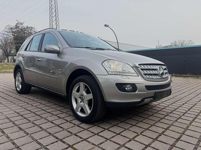 Gebraucht Mercedes ML280 190 PS (139 kW) 2006 Cubanitsilber  metallic SUV
