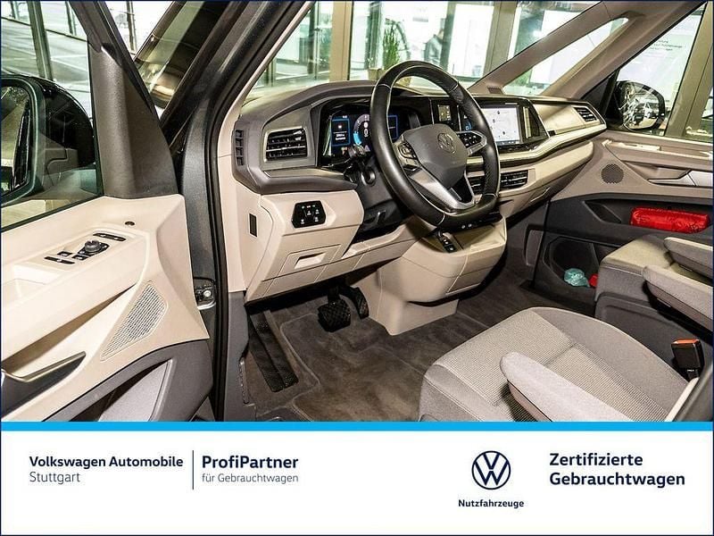Gebraucht VW Multivan Life 150 PS (110 kW) 2025 Grau Van