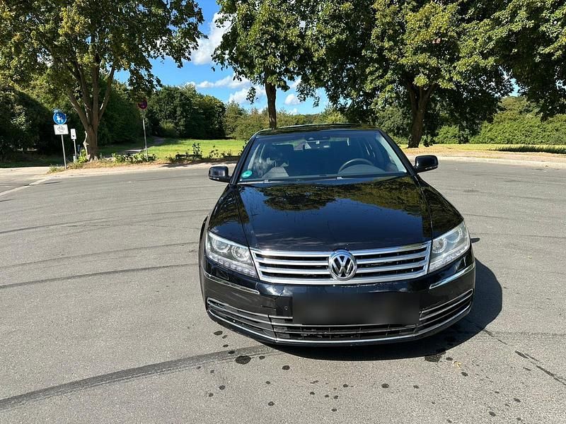 Schwarz Gebraucht 2015 VW Phaeton Limousine | 9.999 € - Bild 1/4