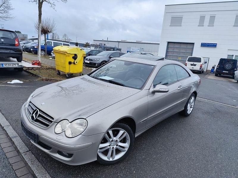 Gebraucht Mercedes CLK220 150 PS (110 kW) 2007 Grau Coupé