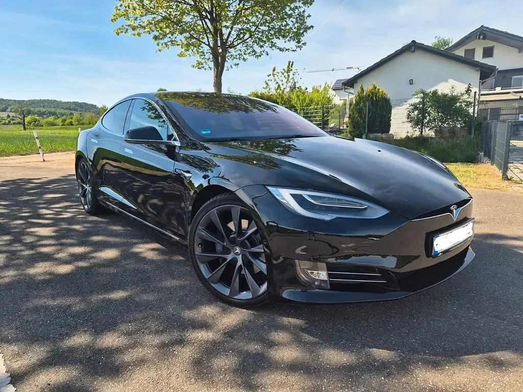 Second-hand Tesla Model S 386 kW (525 CP) 2018 Negru Hatchback