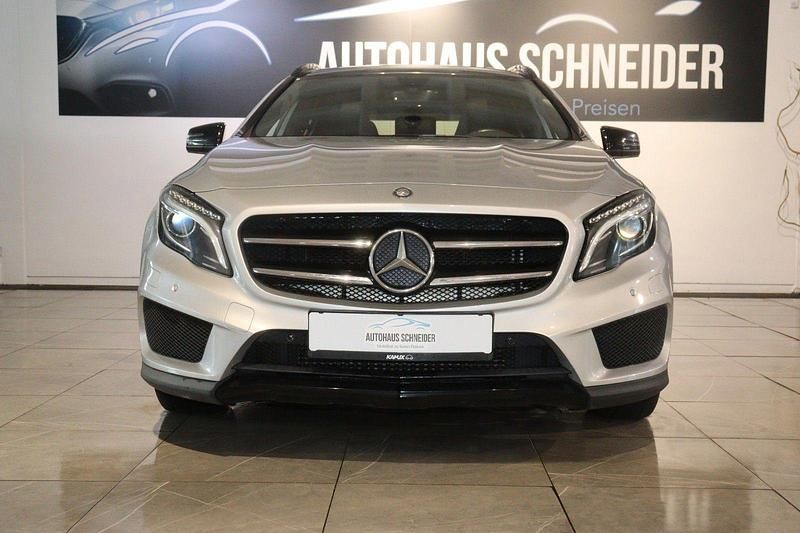 Gebraucht Mercedes GLA220 170 PS (125 kW) 2015 Silber SUV