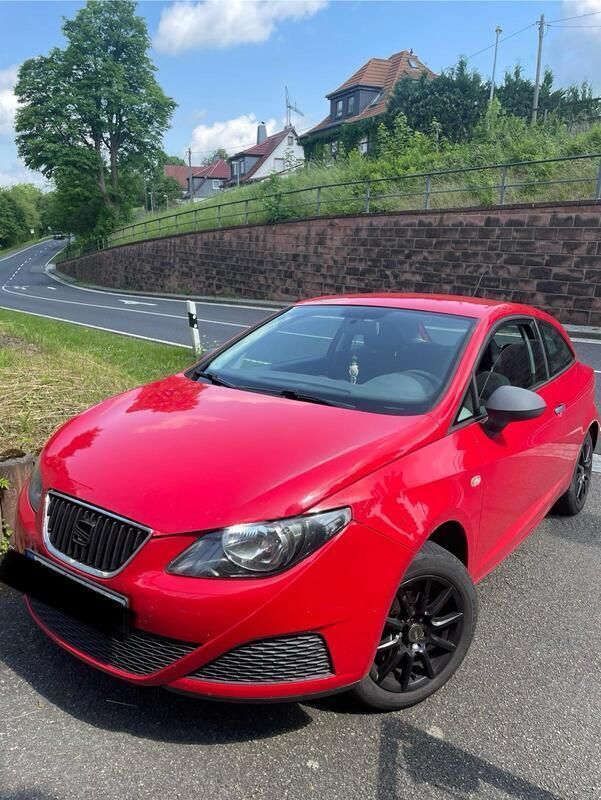 Rot Gebraucht 2011 Seat Ibiza Kleinwagen | 2.500 € - Bild 1/4