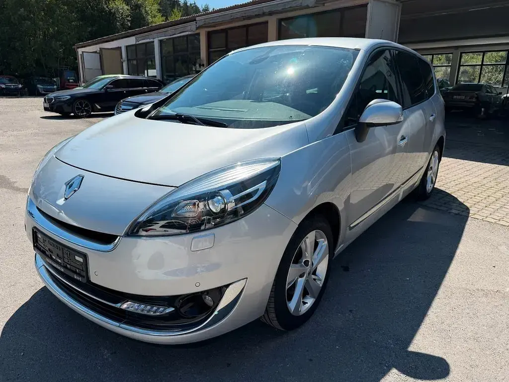 Gebraucht Renault Scénic III Dynamique 110 PS (80 kW) 2012 Grau Van / Kleinbus