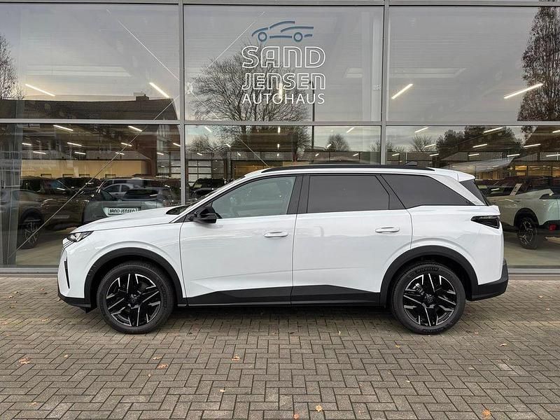 Neu Peugeot 5008 Allure 145 PS (106 kW) 2025 Okenit weiss metallic SUV