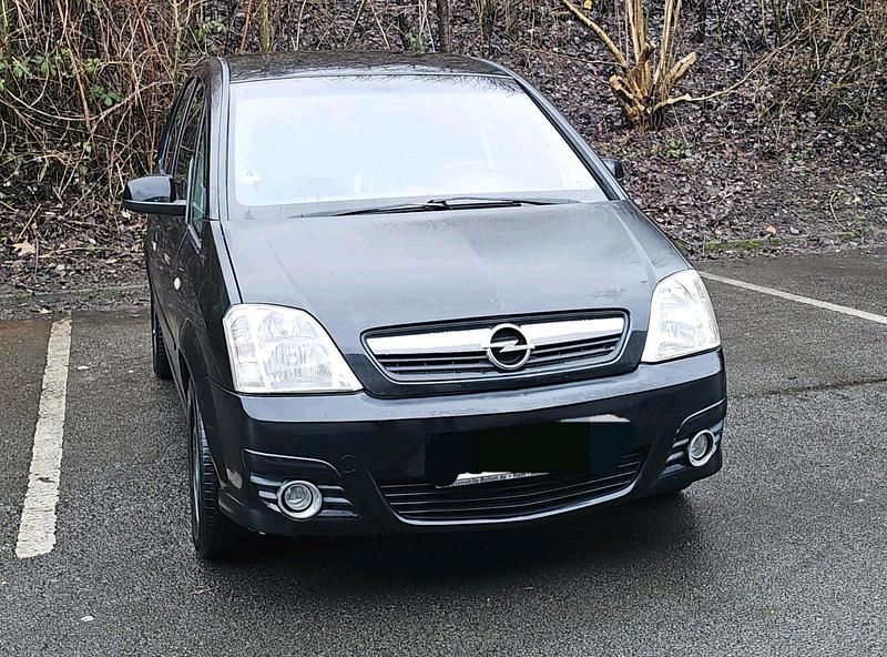 Gebraucht Opel Meriva 75 PS (55 kW) 2010 Schwarz Van / Kleinbus