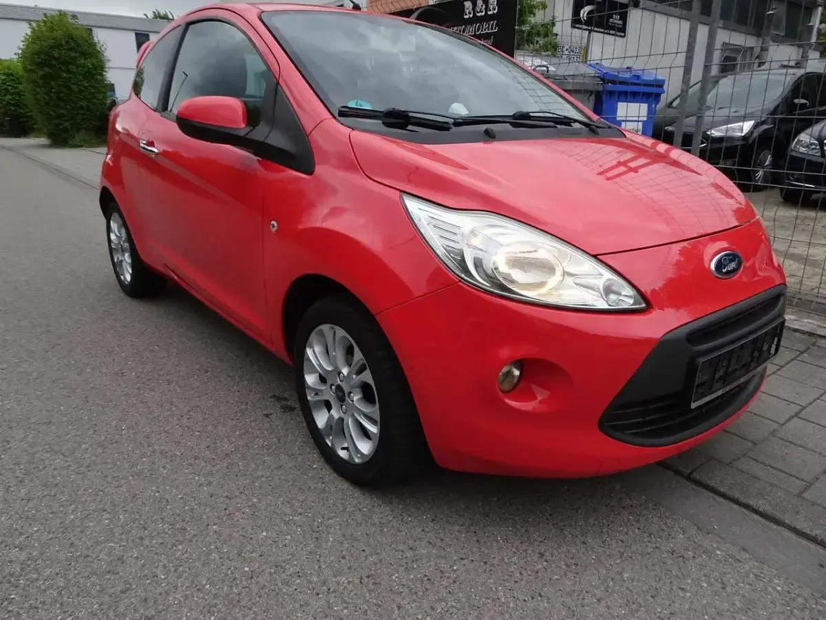 Gebraucht Ford Ka Titanium 69 PS (50 kW) 2010 Sunriserot Kleinwagen