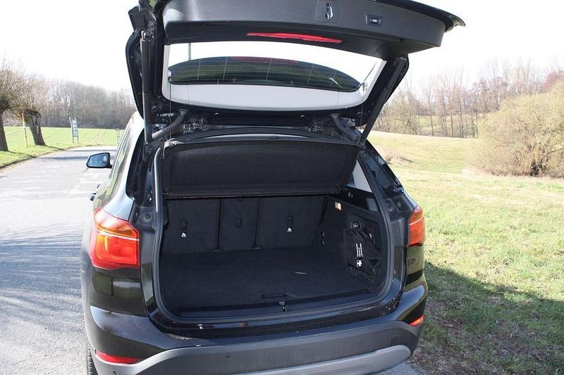 Gebraucht BMW X1 Advantage 150 PS (110 kW) 2017 Schwarz SUV