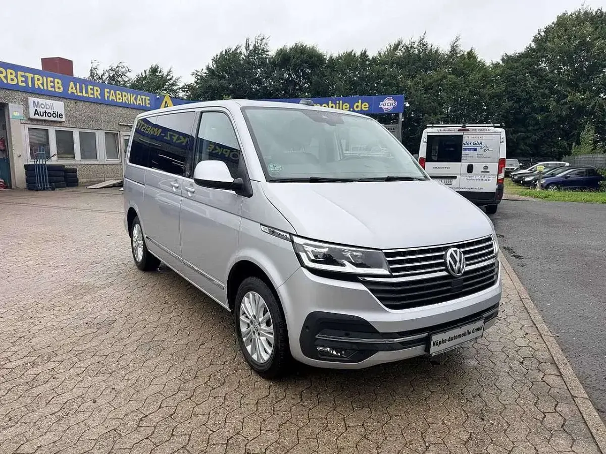 Gebraucht VW Multivan Generation Six 150 PS (110 kW) 2022 Silber Van / Kleinbus